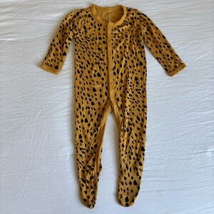 Kyte Baby Marigold Cheetah Print Snap pajamas • Size 3-6m